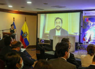 Ecuador y Chile renuevan acuerdo comercial