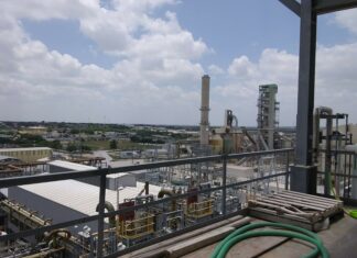 Colombia logra aumentar producción diaria de petróleo en julio