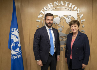 Ministro de economía se reunió con directora del FMI