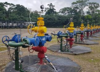 Petroecuador consigue el permiso para perforar pozos petroleros