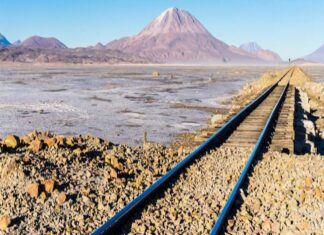 Bolivia y Brasil analizan reactivar corredor ferroviario bioceánico