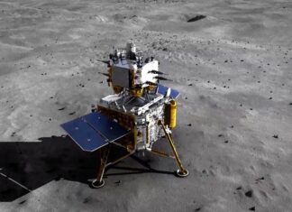 Sonda china descubre reserva de 270.000 millones de toneladas de agua en la Luna