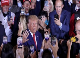 Trump declara que cargos en su contra son «infundados»