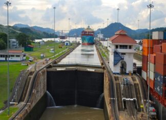 Fletes un 30% más caros por atasco en Canal de Panamá