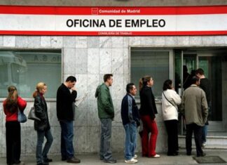 Ecuador: El 3,5 % de la población económicamente activa no tiene trabajo