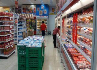 Nuevo gobierno genera optimismo en el sector comercial privado de Ecuador
