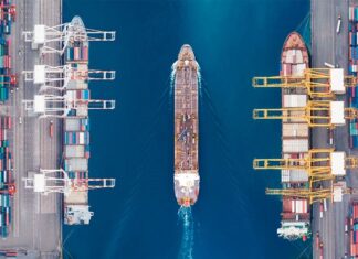 Mala señal: Ningún puerto de Latinoamérica posee energía en tierra