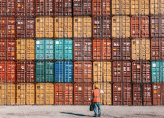 La contenedorización y el problema de los contenedores vacíos