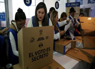 Plebiscito: Ecuatorianos rechazan reformas económicas
