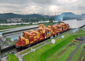 Canal de Panamá: Portacontenedor logra plusmarca de capacidad en tránsito