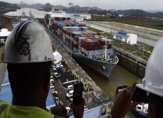 Efectos en comercio marítimo global por crisis en Canal de Panamá y el Canal de Suez