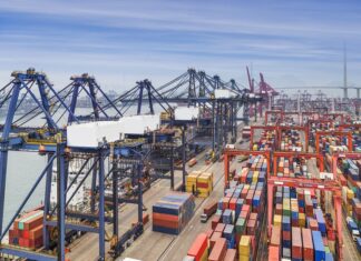 ¿Cuántas navieras sufren en promedio un ciberataque durante un año?