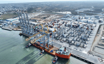 DP World Posorja incorpora las grúas pórtico de mayor alcance en Ecuador