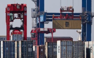 EAU y Ecuador sellan acuerdo comercial para diversificar exportaciones