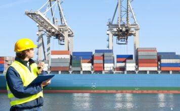 Logística con rostro femenino en América Latina