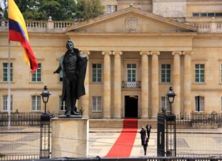 Gobierno de Colombia cerrará 14 embajadas desde agosto