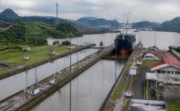 Panamá y Perú aceleran su agenda comercial con foco en logística, puertos y conectividad
