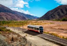 América Latina da un paso histórico con su primer tren solar para pasajeros